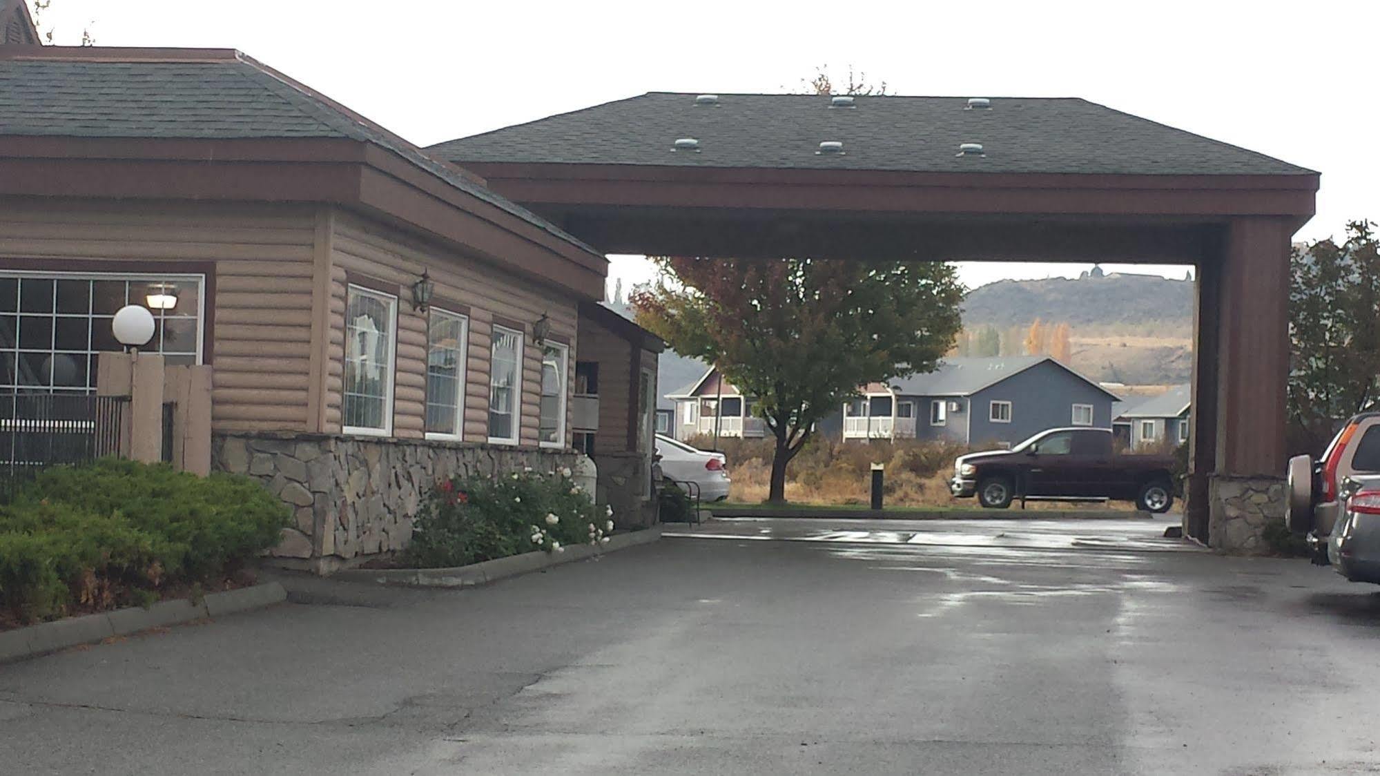 Omak Inn Exterior foto